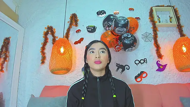 emiily s online show from October 29, 12:07 pm