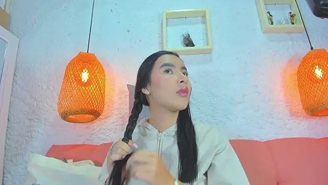 emiily s online show from November 7, 12:05 pm