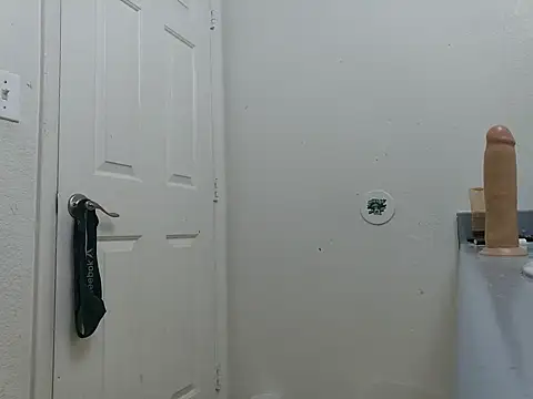 Fuckmyassg00d online show from January 14, 12:24 pm