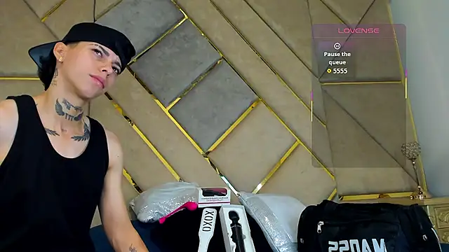 Snapshot of AmberAdams_ chatting on October 20, 2:50 pm AmberAdams online show from October 20, 2:50 pm