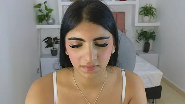 maiaa ruiz online show from June 3, 1:25 pm