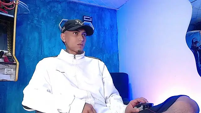 Liam lee online show from January 16, 12:31 pm