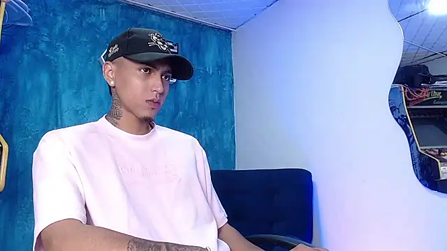 Liam lee online show from February 1, 12:58 pm