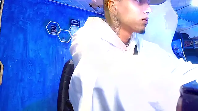 Liam lee online show from February 16, 12:54 pm