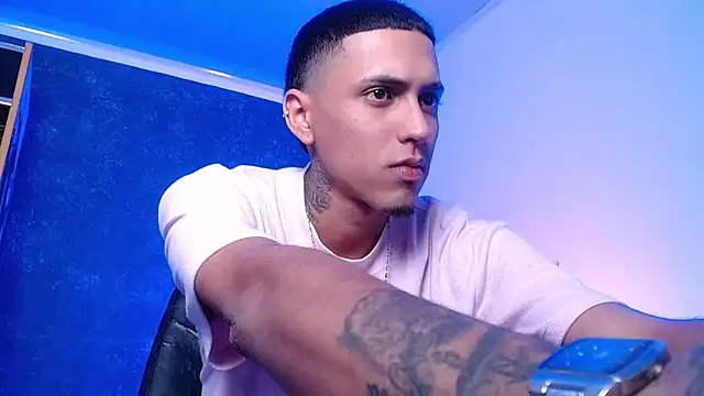 Liam lee online show from February 28, 3:59 pm