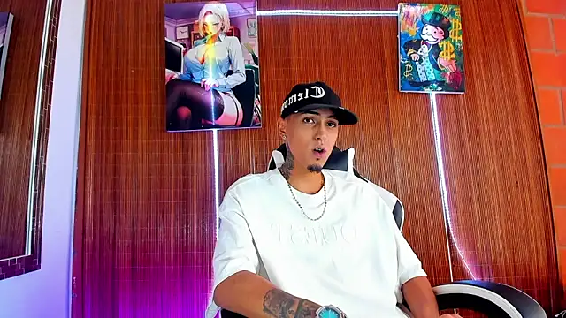 Liam lee online show from February 18, 6:37 pm