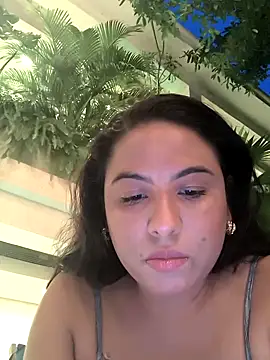 Snapshot of Francesca_ferrari chatting on December 5, 10:56 pm Francesca ferrari online show from December 5, 10:56 pm