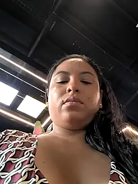 Snapshot of Francesca_ferrari chatting on January 31, 9:26 pm Francesca ferrari online show from January 31, 9:26 pm