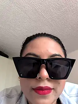 Snapshot of Francesca_ferrari chatting on February 22, 6:52 pm Francesca ferrari online show from February 22, 6:52 pm