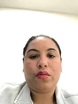 Snapshot of Francesca_ferrari chatting on March 14, 2:31 am Francesca ferrari online show from March 14, 2:31 am
