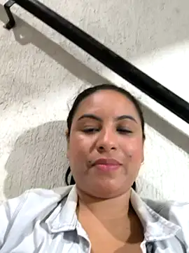 Snapshot of Francesca_ferrari chatting on March 14, 5:38 am Francesca ferrari online show from March 14, 5:38 am