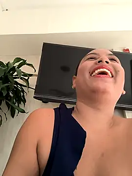 Snapshot of Francesca_ferrari chatting on March 14, 9:54 pm Francesca ferrari online show from March 14, 9:54 pm
