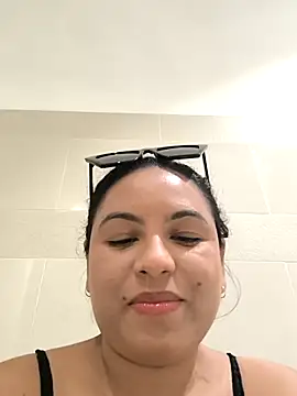 Snapshot of Francesca_ferrari chatting on March 15, 8:10 pm Francesca ferrari online show from March 15, 8:10 pm