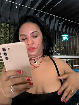 Snapshot of Francesca_ferrari chatting on September 16, 6:20 pm Francesca ferrari online show from September 16, 6:20 pm