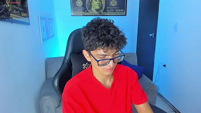 TylerWhite  online show from February 15, 2:47 am