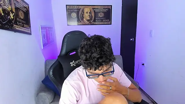 TylerWhite  online show from March 2, 2:51 am