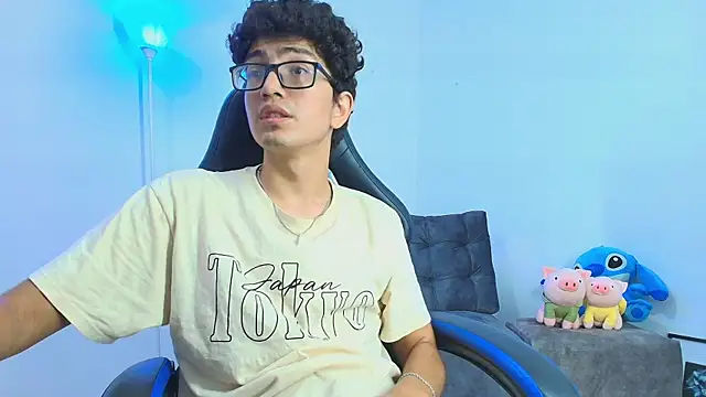 TylerWhite  online show from September 28, 6:57 pm