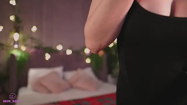 Snapshot of Meow_Nancy chatting on December 12, 9:08 am Meow Nancy online show from December 12, 9:08 am