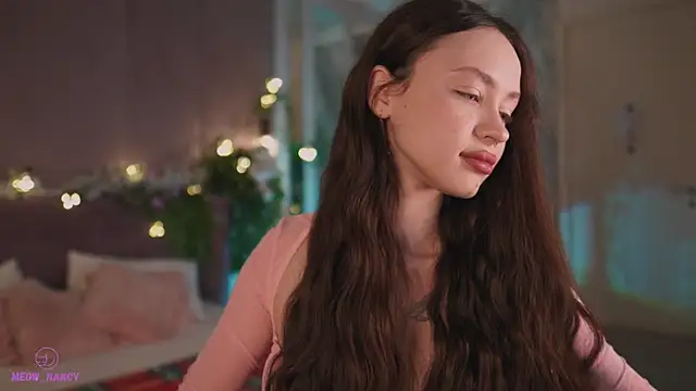 Snapshot of Meow_Nancy chatting on December 31, 6:05 am Meow Nancy online show from December 31, 6:05 am