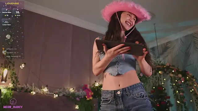 Snapshot of Meow_Nancy chatting on January 3, 8:54 am Meow Nancy online show from January 3, 8:54 am