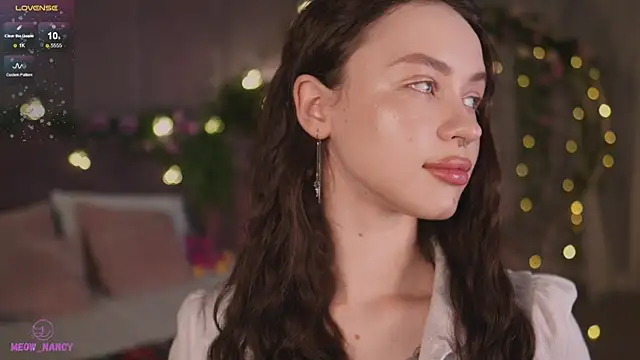 Snapshot of Meow_Nancy chatting on January 19, 5:26 am Meow Nancy online show from January 19, 5:26 am