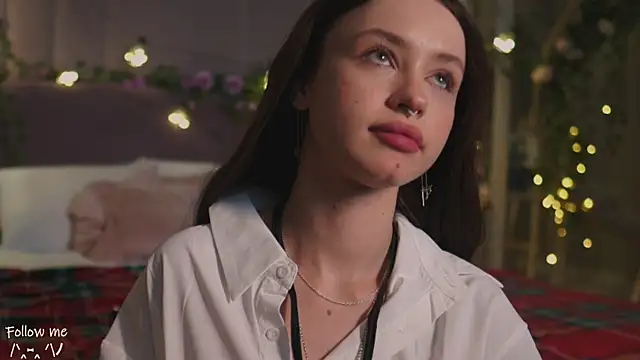 Snapshot of Meow_Nancy chatting on February 5, 1:22 pm Meow Nancy online show from February 5, 1:22 pm