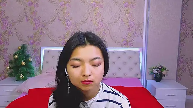 Shy Kira online show from January 6, 3:40 pm