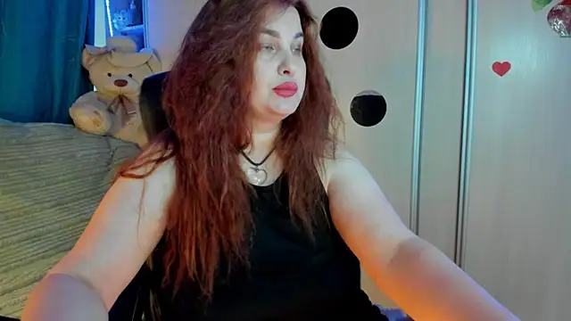 Snapshot of CoraSwon chatting on June 12, 3:00 pm CoraSwon online show from June 12, 3:00 pm