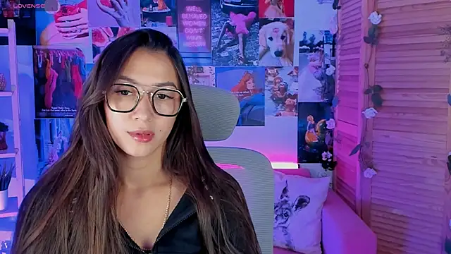 LanaBaker online show from March 7, 2:46 am