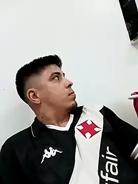 Fiel77 online show from December 18, 9:43 pm