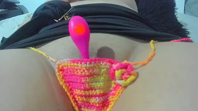 KarelySexy online show from July 18, 12:59 am
