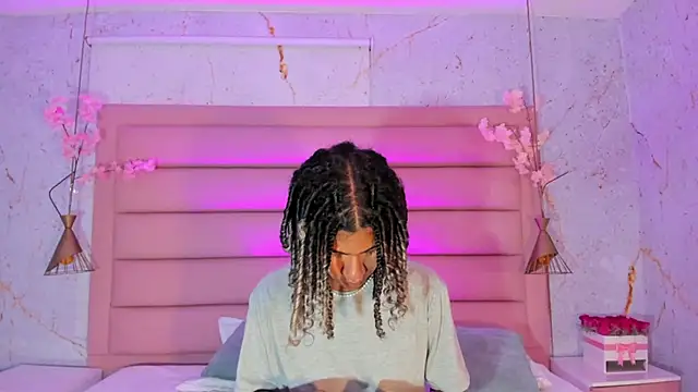 Maxim-Walker online show from September 22, 2:46 am