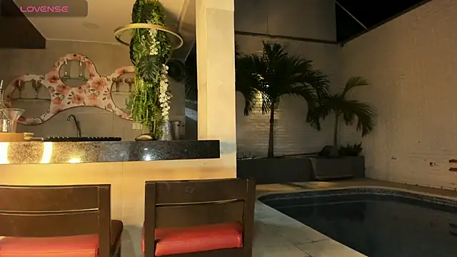 Maxim-Walker online show from October 17, 7:00 am