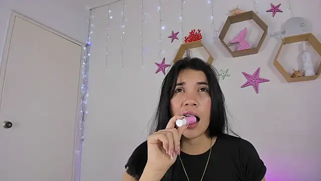 Emiily Parkerr online show from January 9, 3:04 am