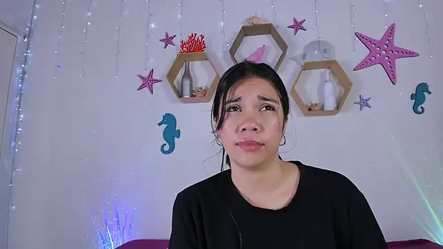 Emiily Parkerr online show from March 21, 3:01 am