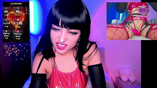 HollyDominic online show from March 5, 5:08 pm