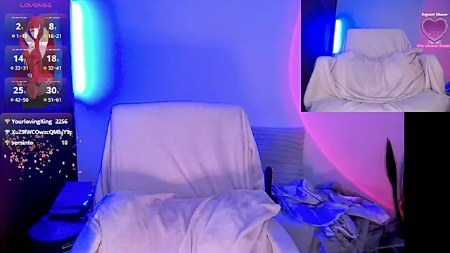 HollyDominic online show from March 11, 6:19 pm