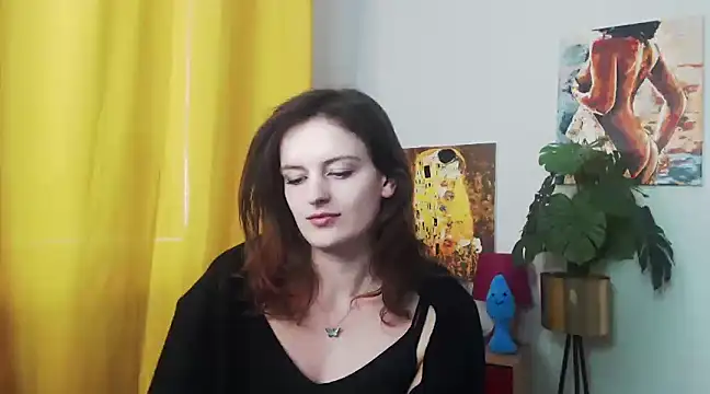 Snapshot of juicyNadine chatting on December 17, 9:28 am juicyNadine online show from December 17, 9:28 am