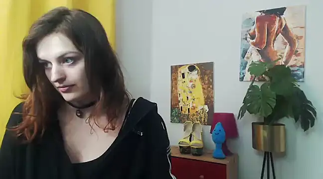 Snapshot of juicyNadine chatting on January 6, 9:30 am juicyNadine online show from January 6, 9:30 am