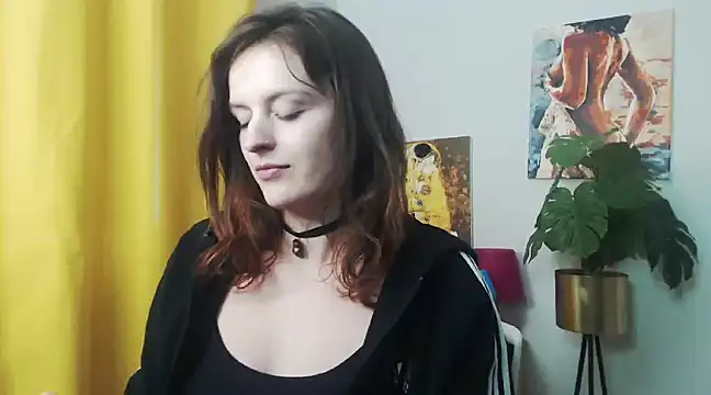 Snapshot of juicyNadine chatting on January 6, 12:35 pm juicyNadine online show from January 6, 12:35 pm