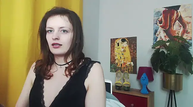 Snapshot of juicyNadine chatting on February 7, 12:17 pm juicyNadine online show from February 7, 12:17 pm