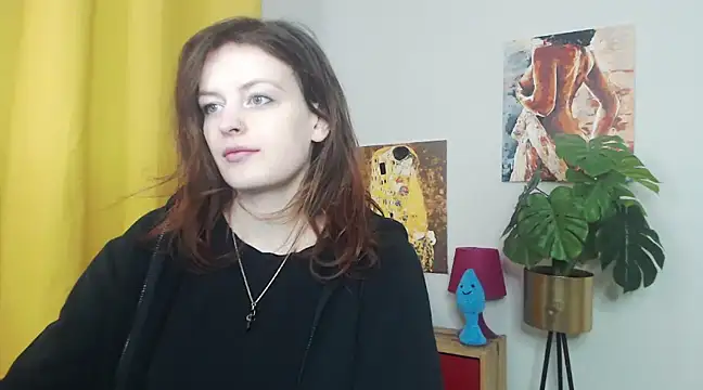 Snapshot of juicyNadine chatting on February 14, 6:12 am juicyNadine online show from February 14, 6:12 am