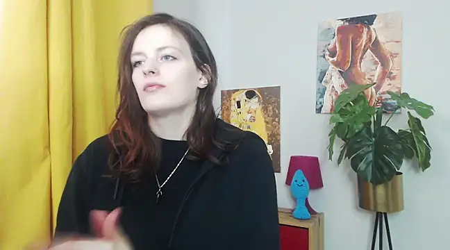 Snapshot of juicyNadine chatting on February 21, 6:18 am juicyNadine online show from February 21, 6:18 am