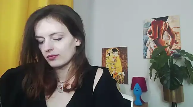 Snapshot of juicyNadine chatting on February 25, 9:31 am juicyNadine online show from February 25, 9:31 am