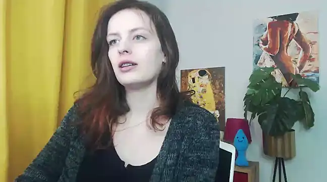 Snapshot of juicyNadine chatting on March 3, 6:15 am juicyNadine online show from March 3, 6:15 am