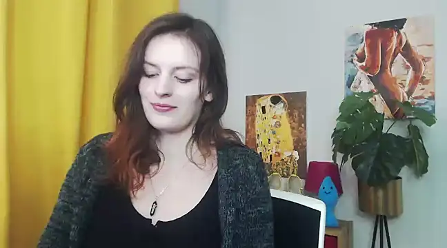 Snapshot of juicyNadine chatting on March 3, 9:22 am juicyNadine online show from March 3, 9:22 am