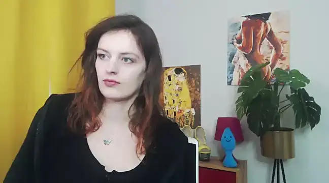 Snapshot of juicyNadine chatting on March 10, 9:21 am juicyNadine online show from March 10, 9:21 am