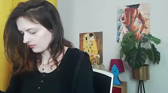 Snapshot of juicyNadine chatting on March 14, 9:24 am juicyNadine online show from March 14, 9:24 am