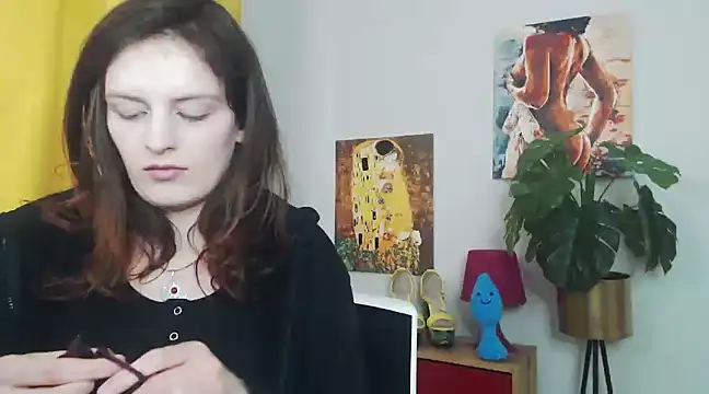 Snapshot of juicyNadine chatting on March 14, 12:29 pm juicyNadine online show from March 14, 12:29 pm