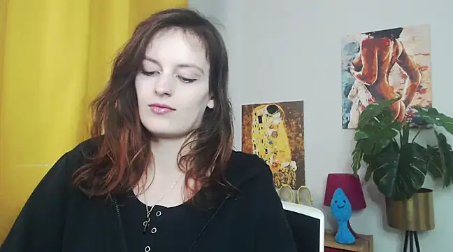 Snapshot of juicyNadine chatting on March 17, 9:22 am juicyNadine online show from March 17, 9:22 am